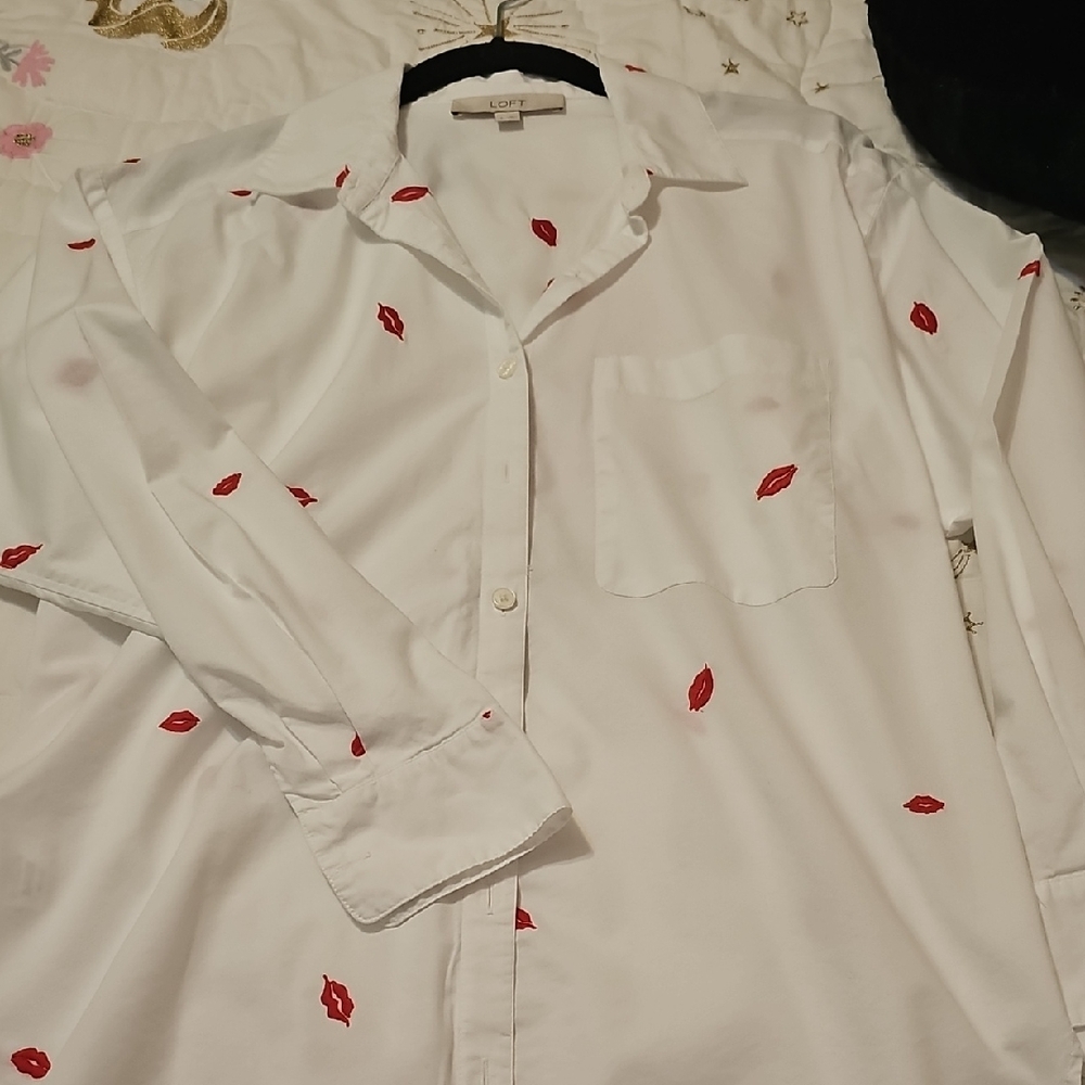 LOFT White Shirt with Red Lip Print